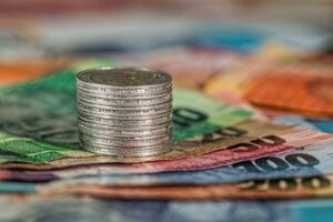how to save for a trip