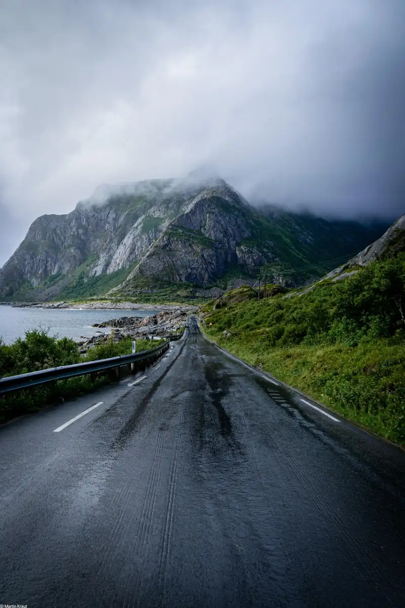 Coastal road for the Split to Dubrovnik drive