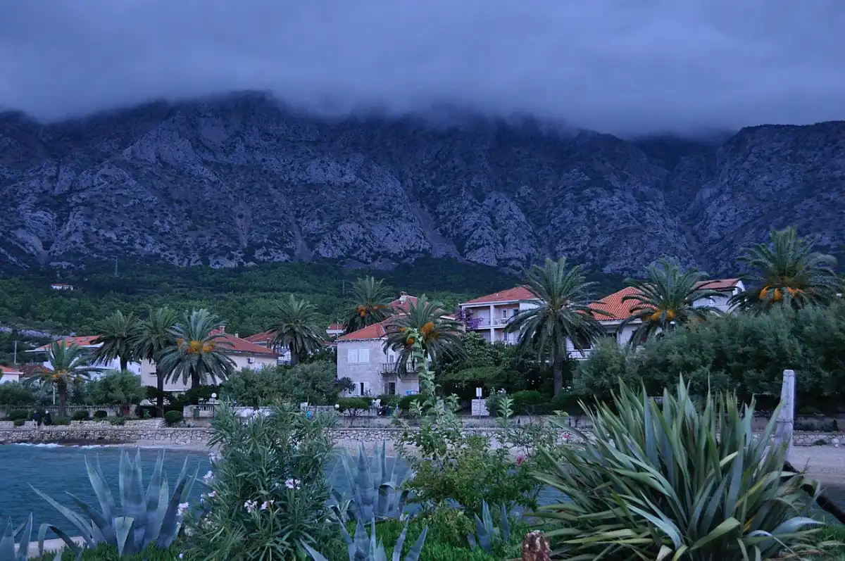  the mountains on Korcula